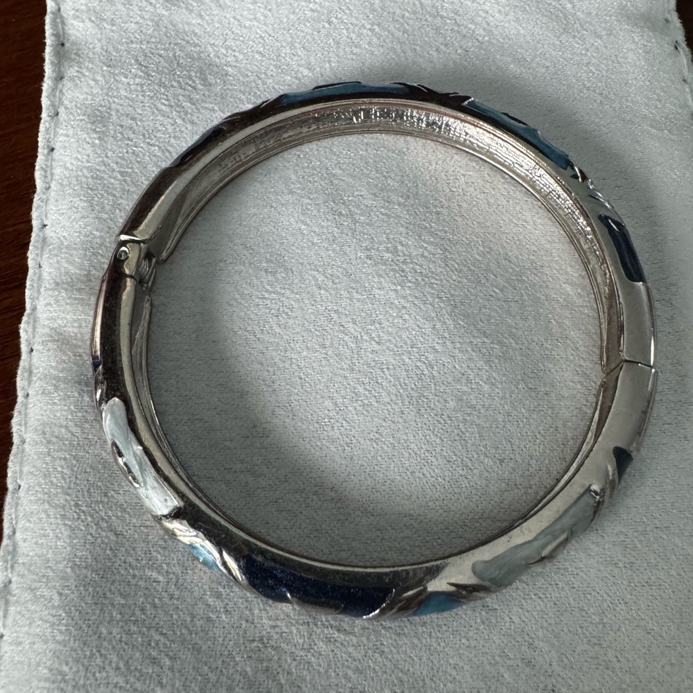 Elegant Silver Bangle Bracelet